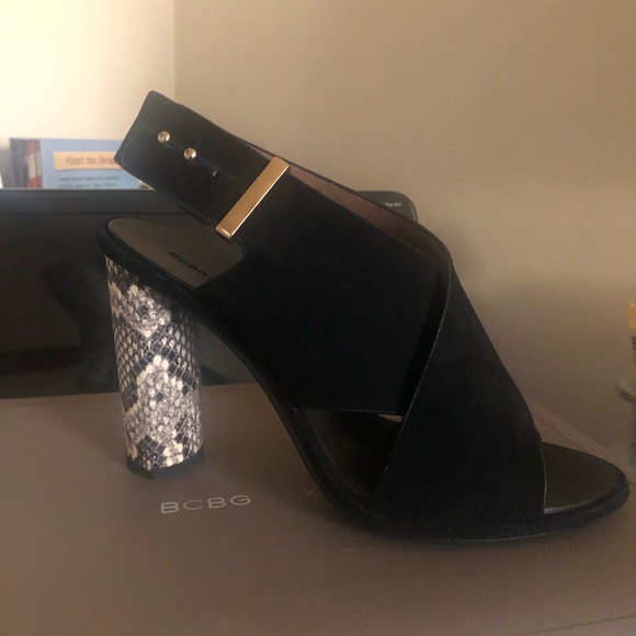 BCBG MAXAZRIA black shoes. Come with a dust bag - Picture 1 of 6